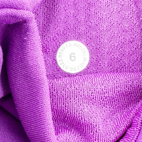 Lululemon Groove Super-High-Rise Flared Pant *Nulu in Moonlit Magenta Size 6 - Picture 4 of 4